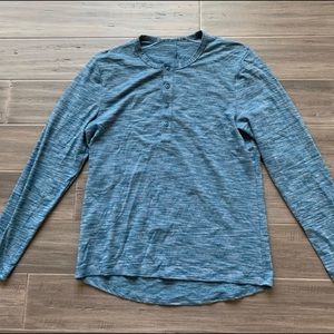 Men’s LuLu Lemon Henley size Medium